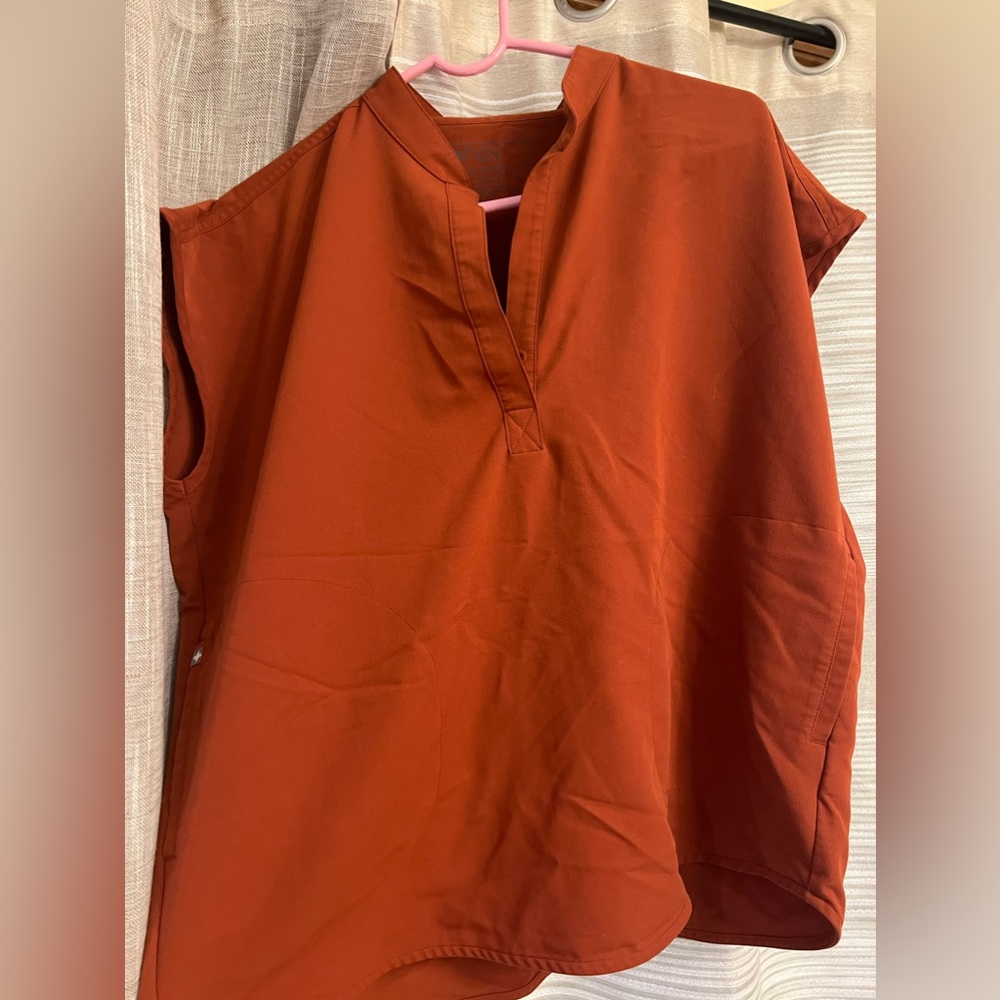 Figs scrubs **SET**- oversized top medium and high waisted joggers medium petite